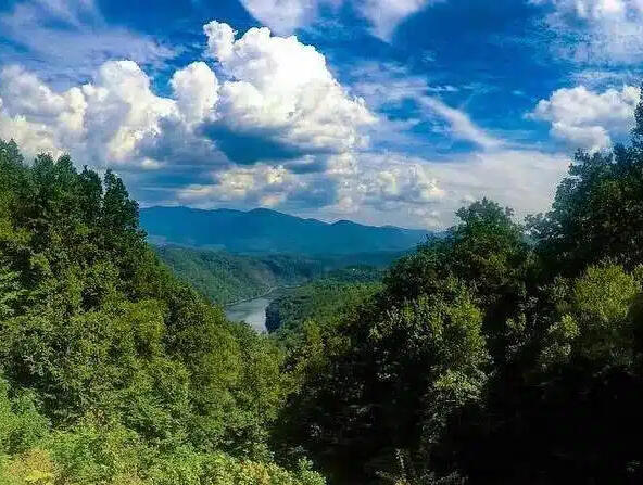 Hiking in Cherokee County